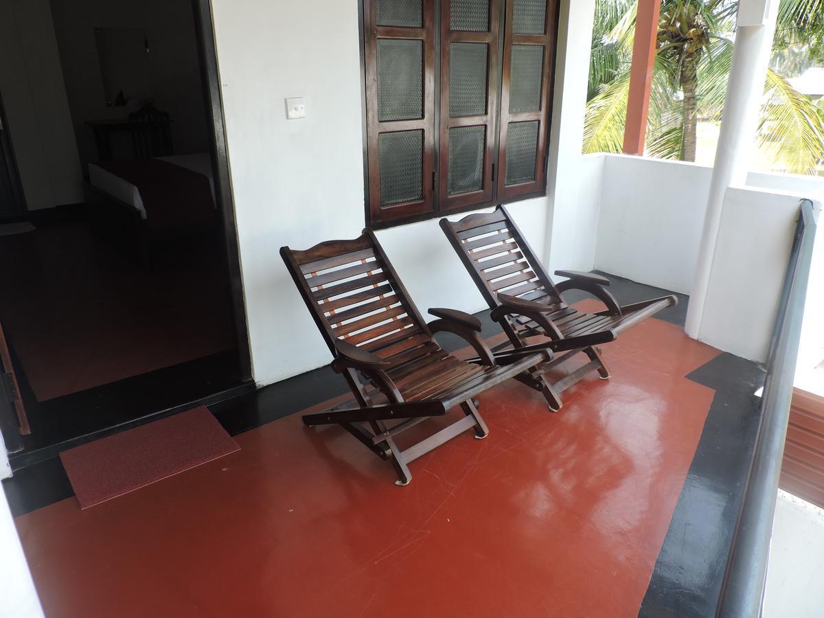 Crescent Sea Resort Nilaveli Kültér fotó