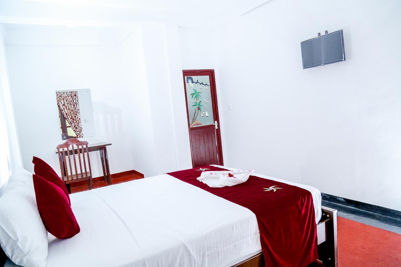 Crescent Sea Resort Nilaveli Kültér fotó